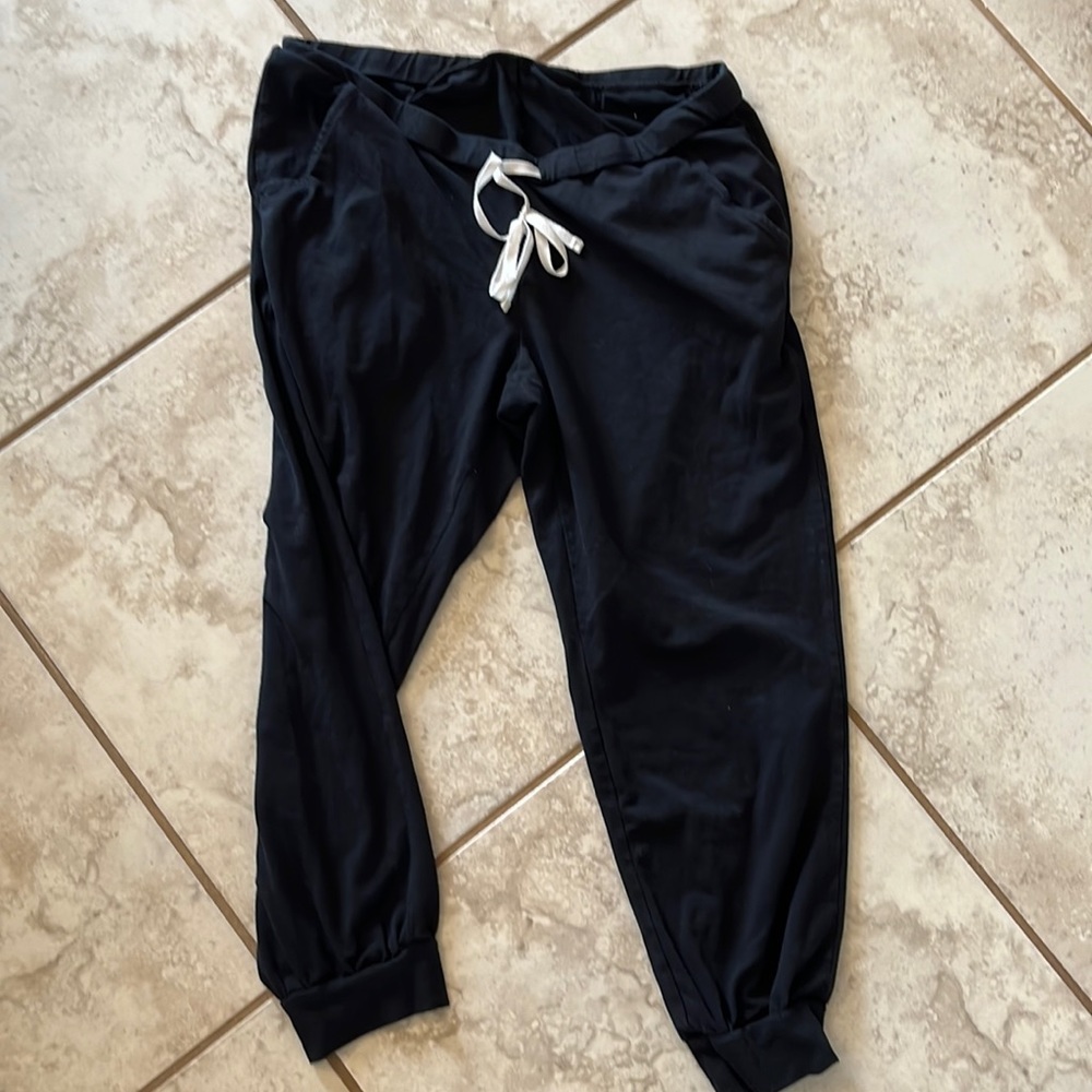 Maternity jogger Capri pant